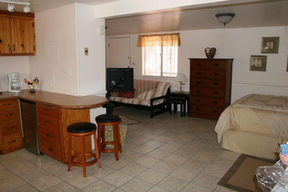 Mon Ami Bed And Breakfast Tucson Buitenkant foto